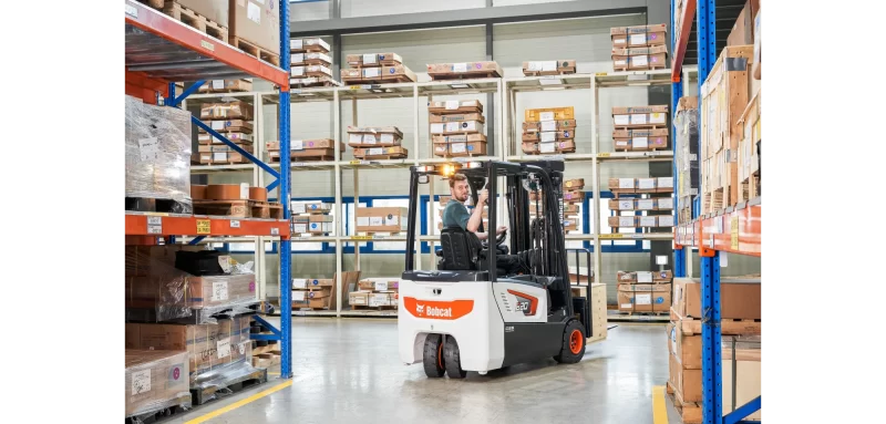 Xe nâng điện 1,5 đến 2 tấn, 3 bánh – 7 Series Plus