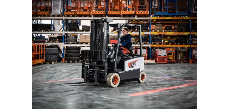Xe nâng điện 1.6 đến 2 tấn, 4 bánh – 7 Series Plus