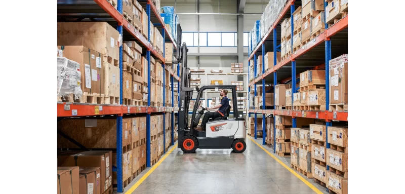 Xe nâng điện 2,5 đến 3,5 tấn, 4 bánh – 7 Series Plus